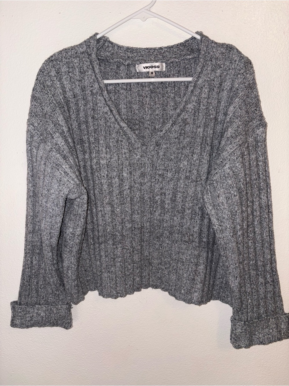 Vigoss Gray Ribbed V-Neck Sweater Cuff Sleeve Size Medium